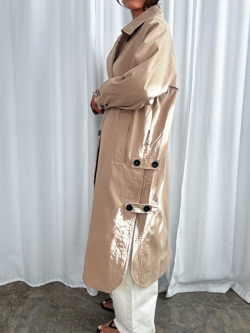 Płaszcz bawełniany typu trench – beige