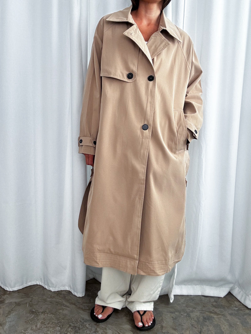 Płaszcz bawełniany typu trench – beige